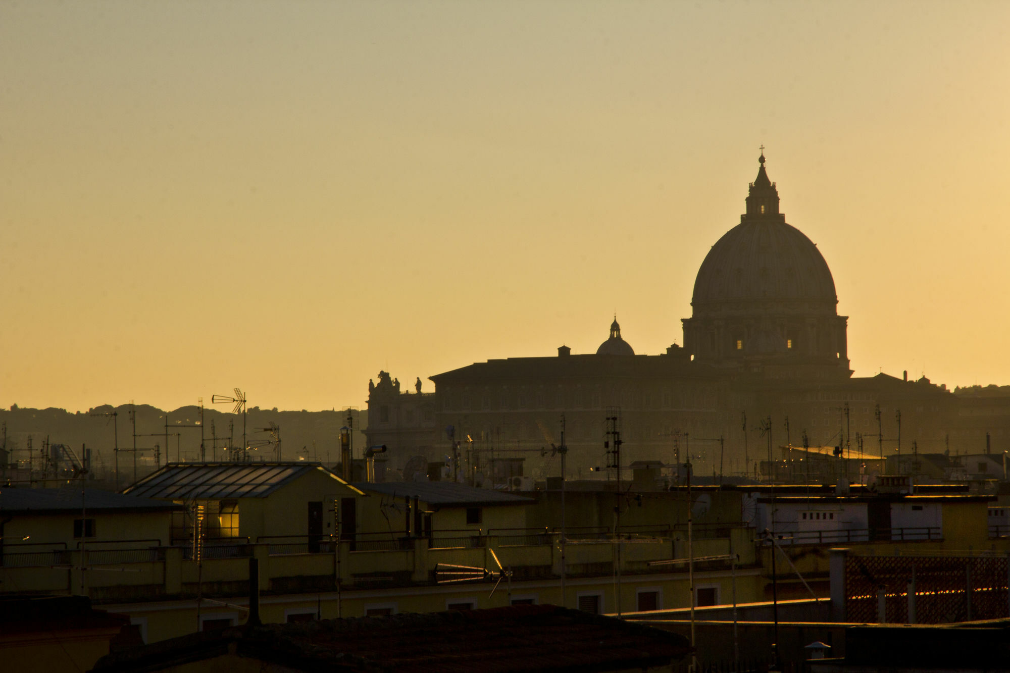 Domus Giulio Cesare Hotel Rome Exterior photo